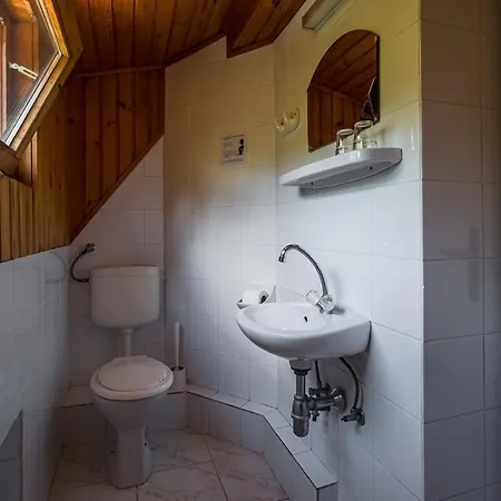 Babi - Babi Vendeghaz