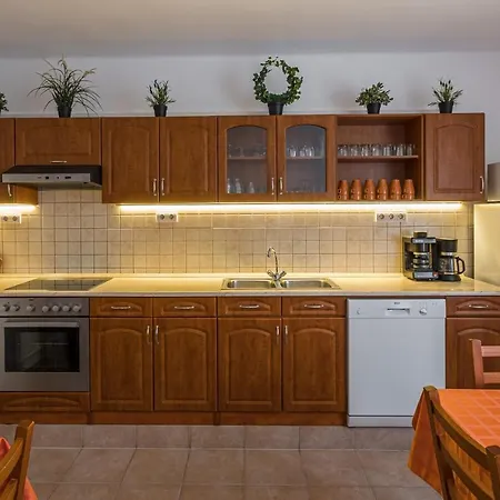 Babi - Babi Vendeghaz Gasthuis