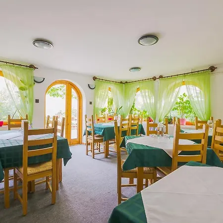 Babi - Babi Vendeghaz Gasthuis