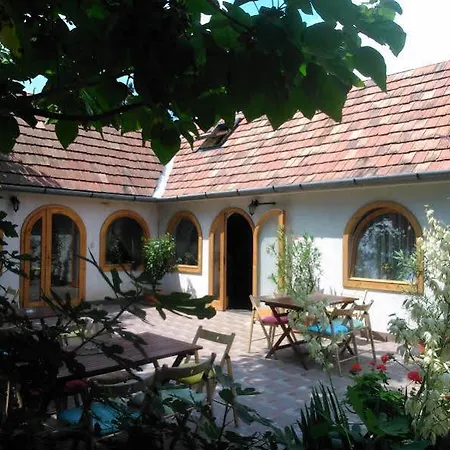 Babi - Babi Vendeghaz Gasthuis