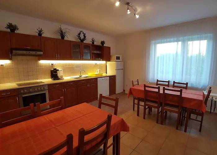 Casa de hóspedes Babi - Babi 3*